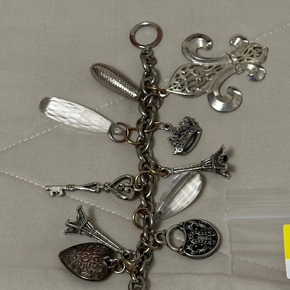 Vintage Statement piece! Charm bracelet w/lots of charms! Extremely unique! - Picture 9 of 9